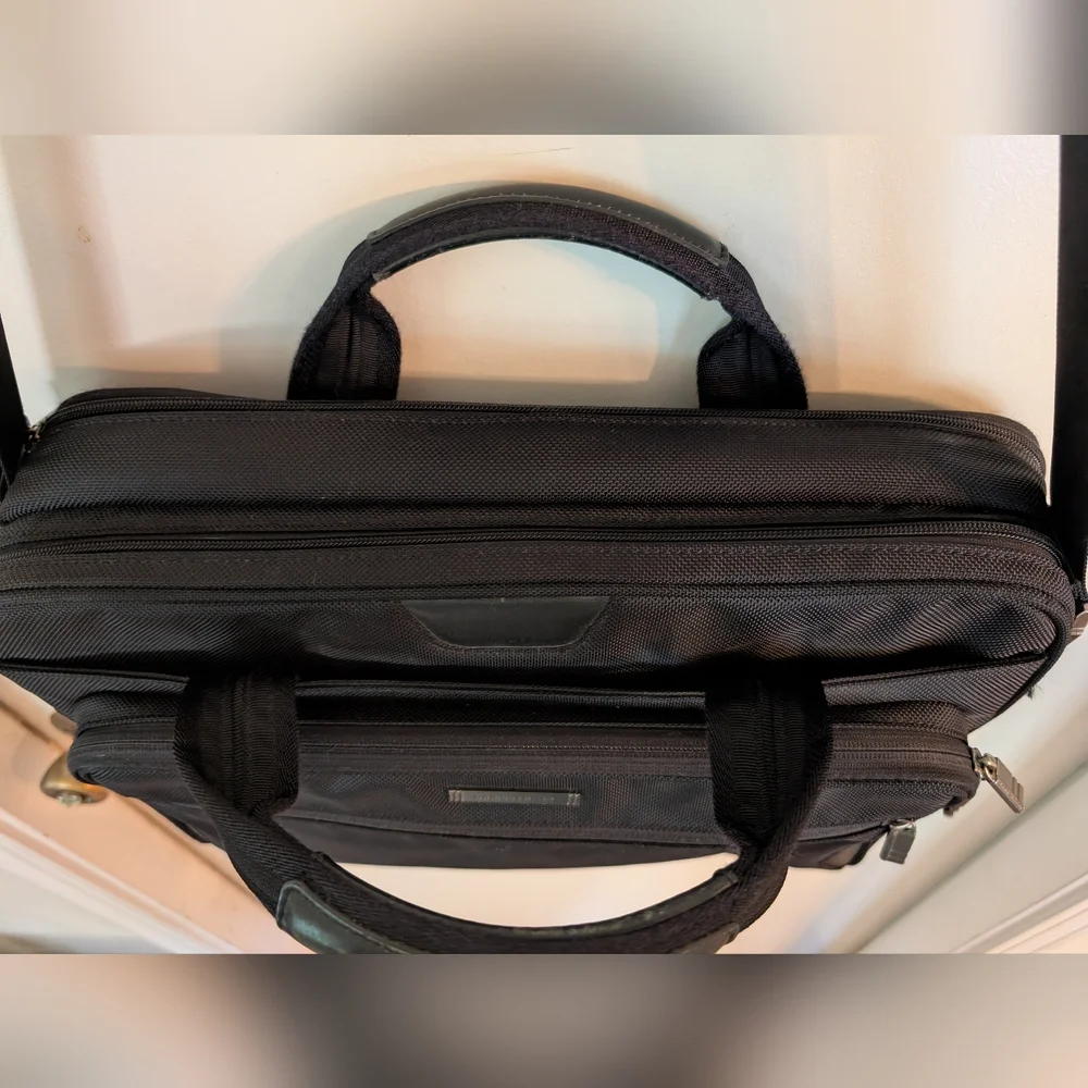 Briggs & Riley Black Expandable Laptop Briefcase Bag